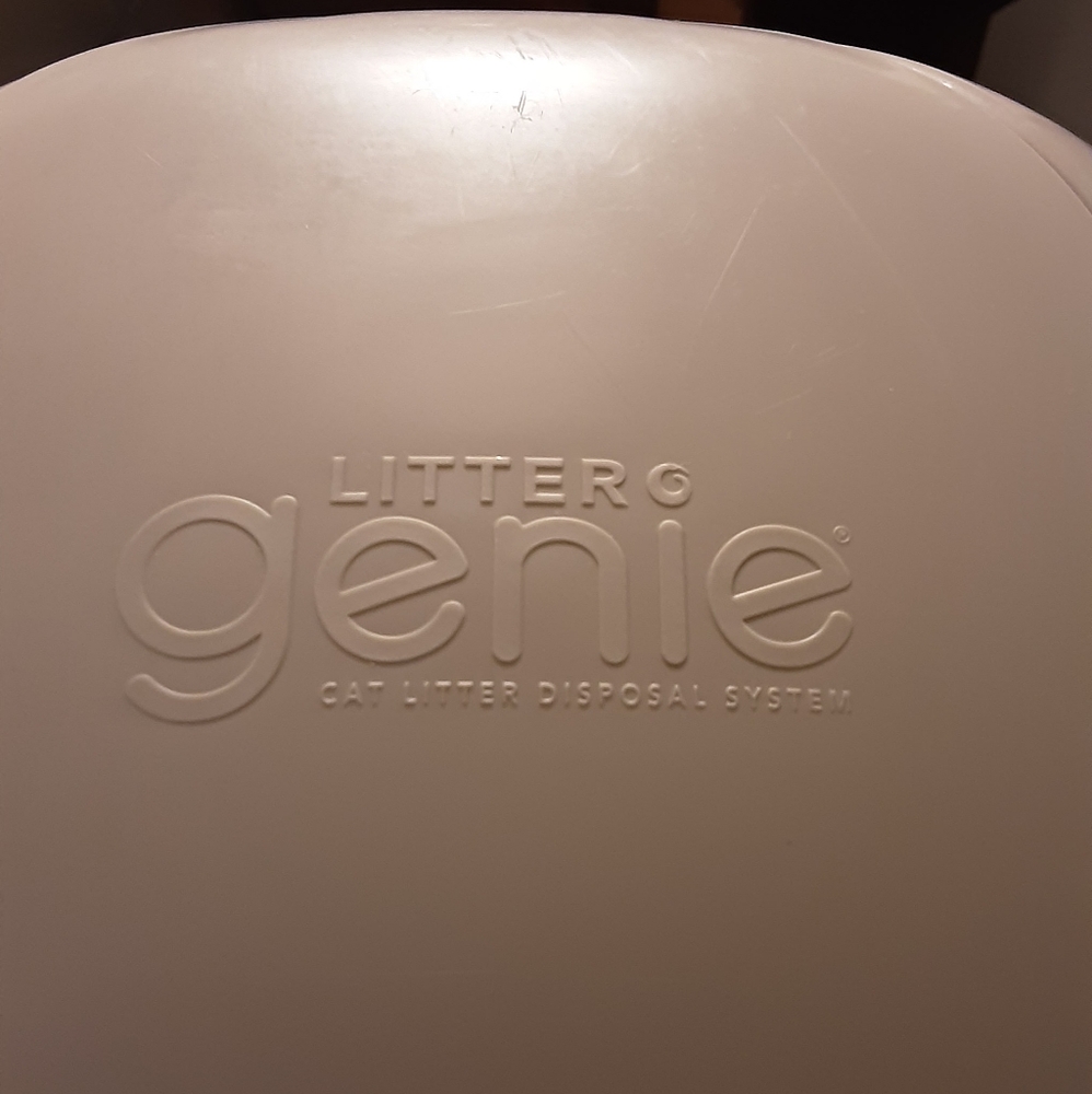COPY - COPY - CAT LITTER GENIE